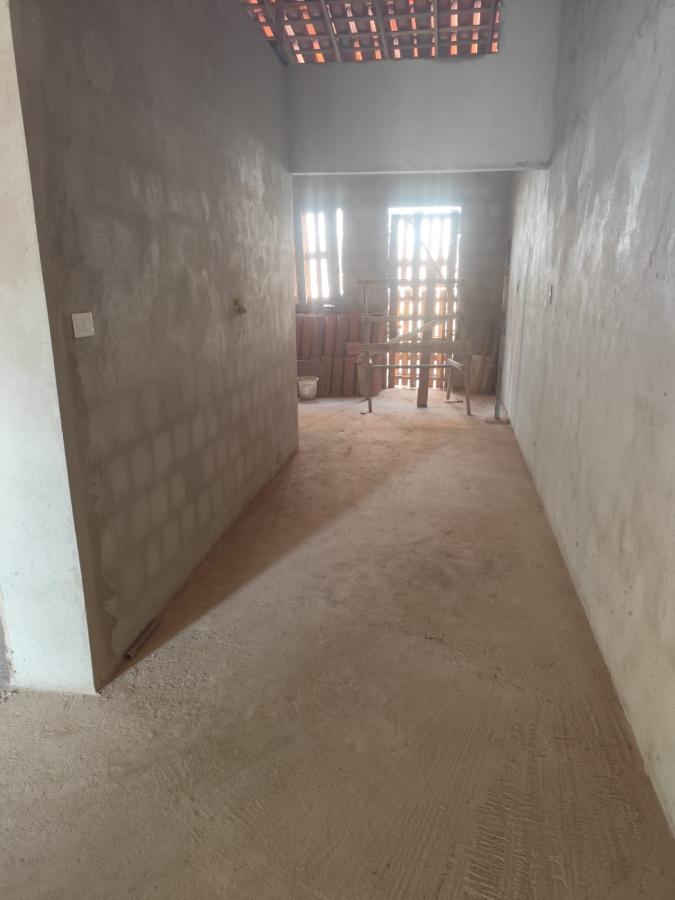 Casa à venda com 2 quartos, 100m² - Foto 3