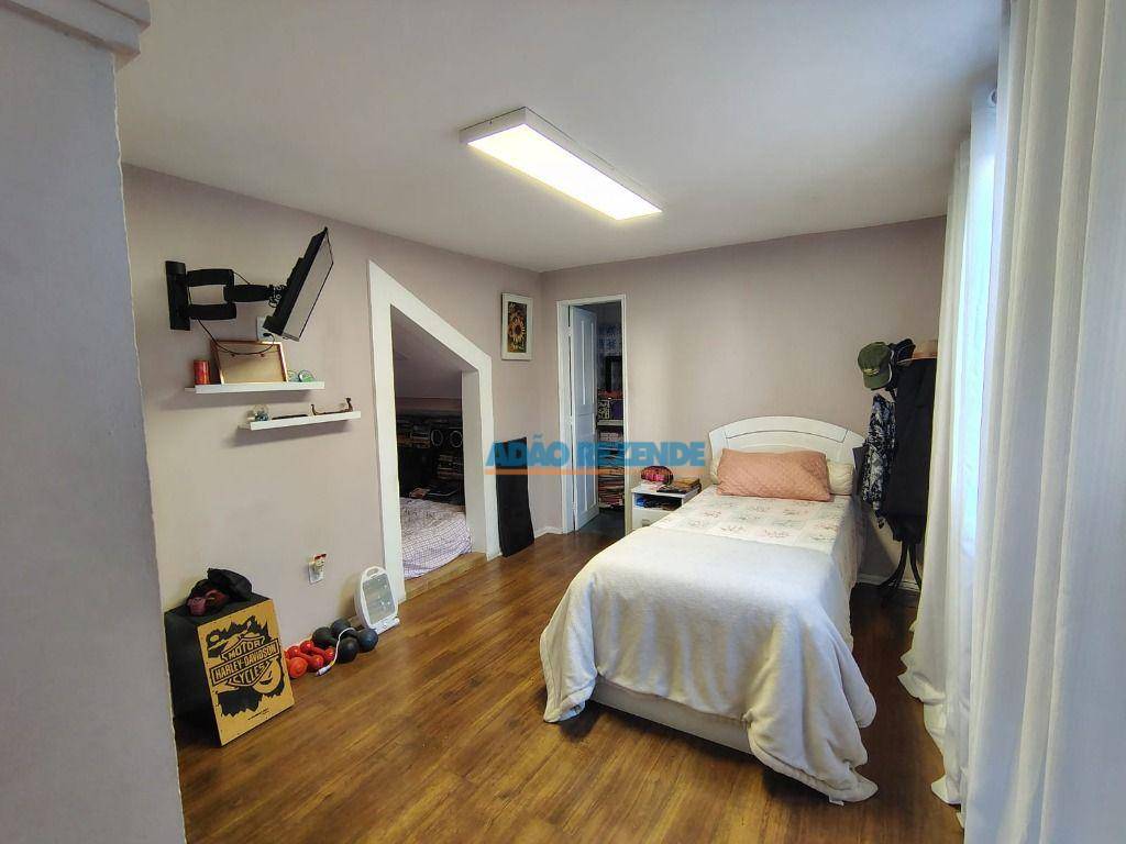 Casa à venda com 3 quartos, 115m² - Foto 14