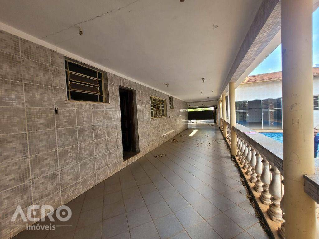 Casa à venda com 3 quartos, 500m² - Foto 28