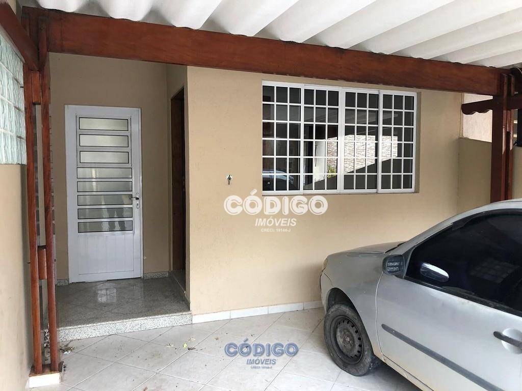 Casa à venda com 3 quartos, 160m² - Foto 2