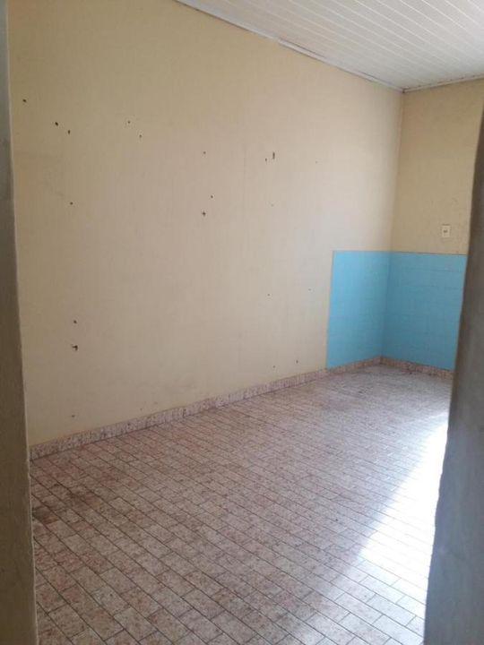 Casa à venda com 2 quartos, 180m² - Foto 9