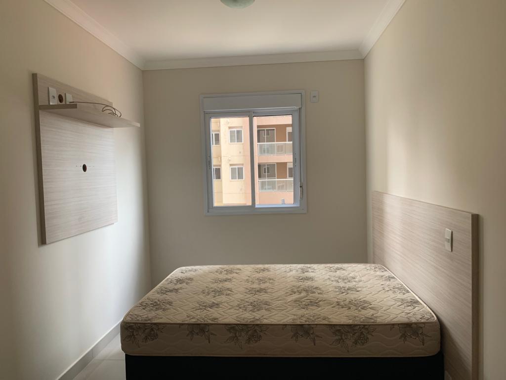 Apartamento para alugar com 3 quartos, 85m² - Foto 4