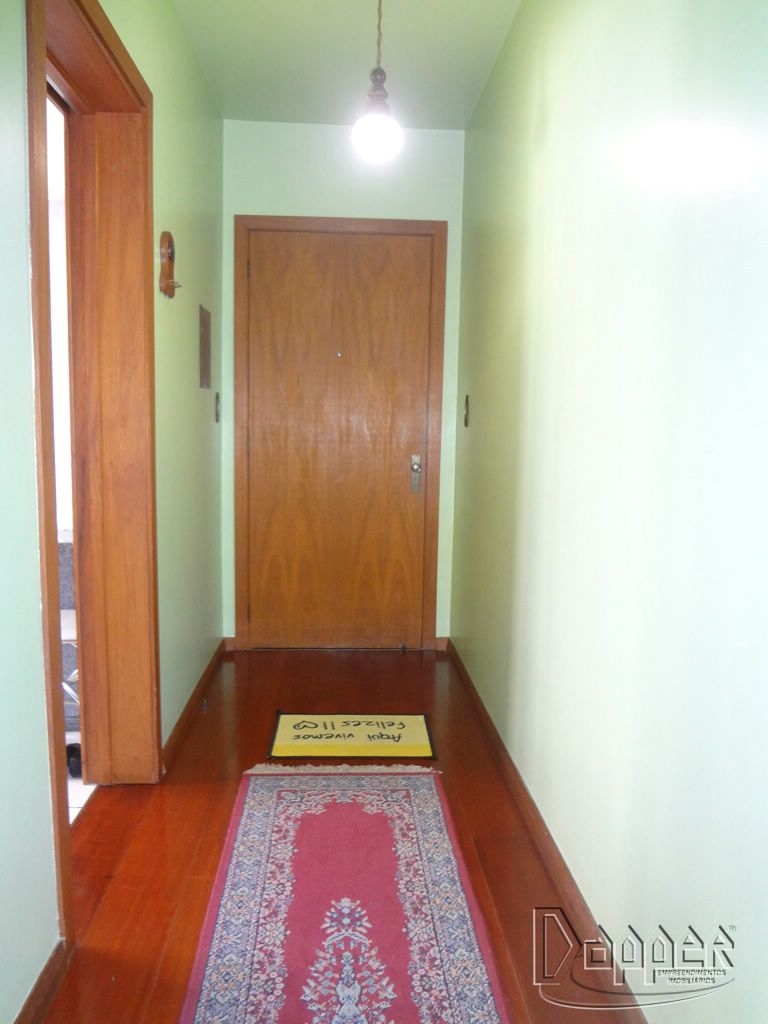 Apartamento à venda com 3 quartos, 114m² - Foto 2