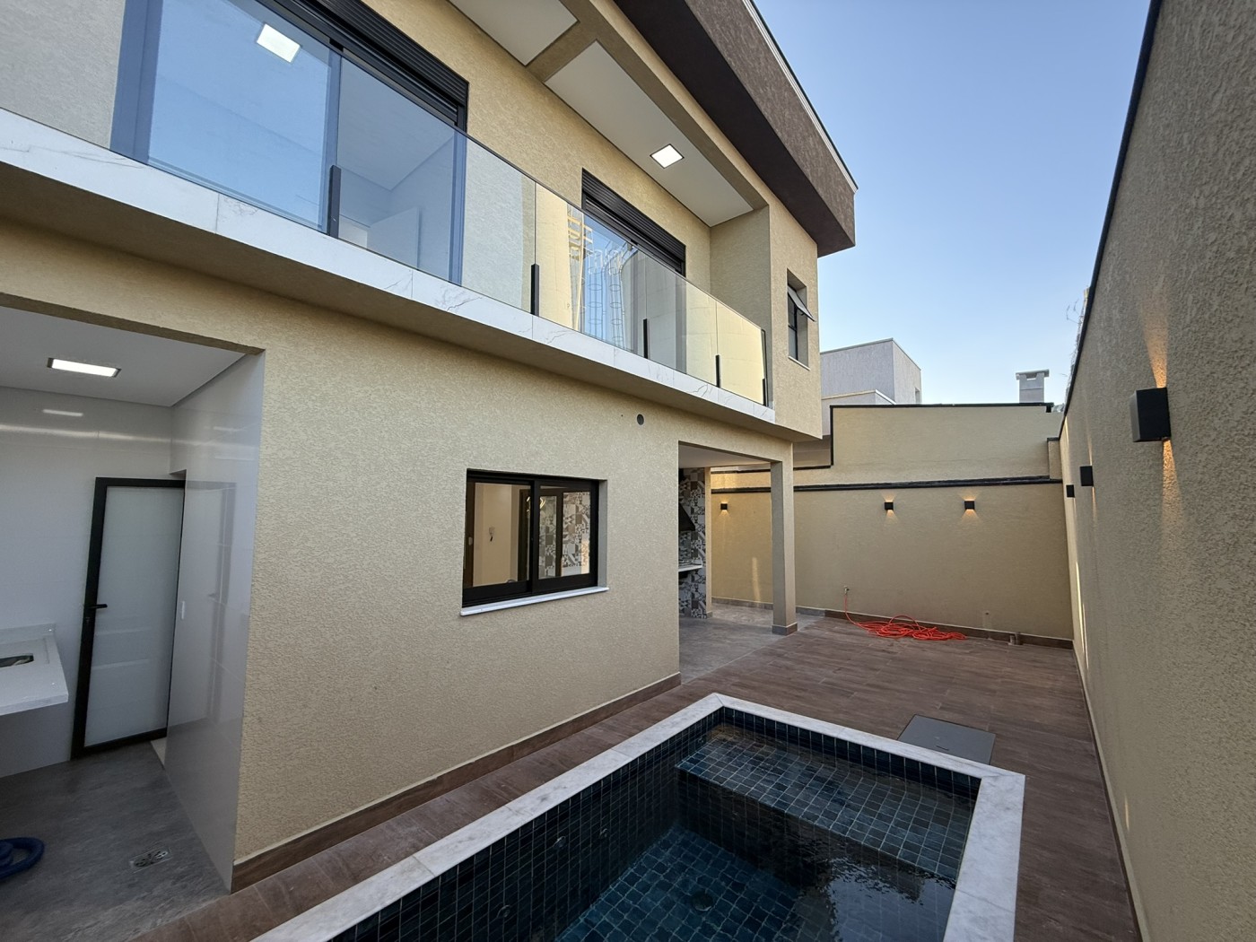 Casa à venda com 3 quartos, 198m² - Foto 30