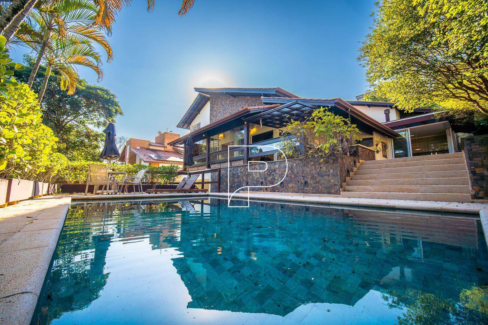 Casa de Condomínio à venda com 4 quartos, 496m² - Foto 1