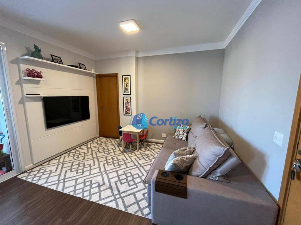 Apartamento à venda com 3 quartos, 104m² - Foto 2