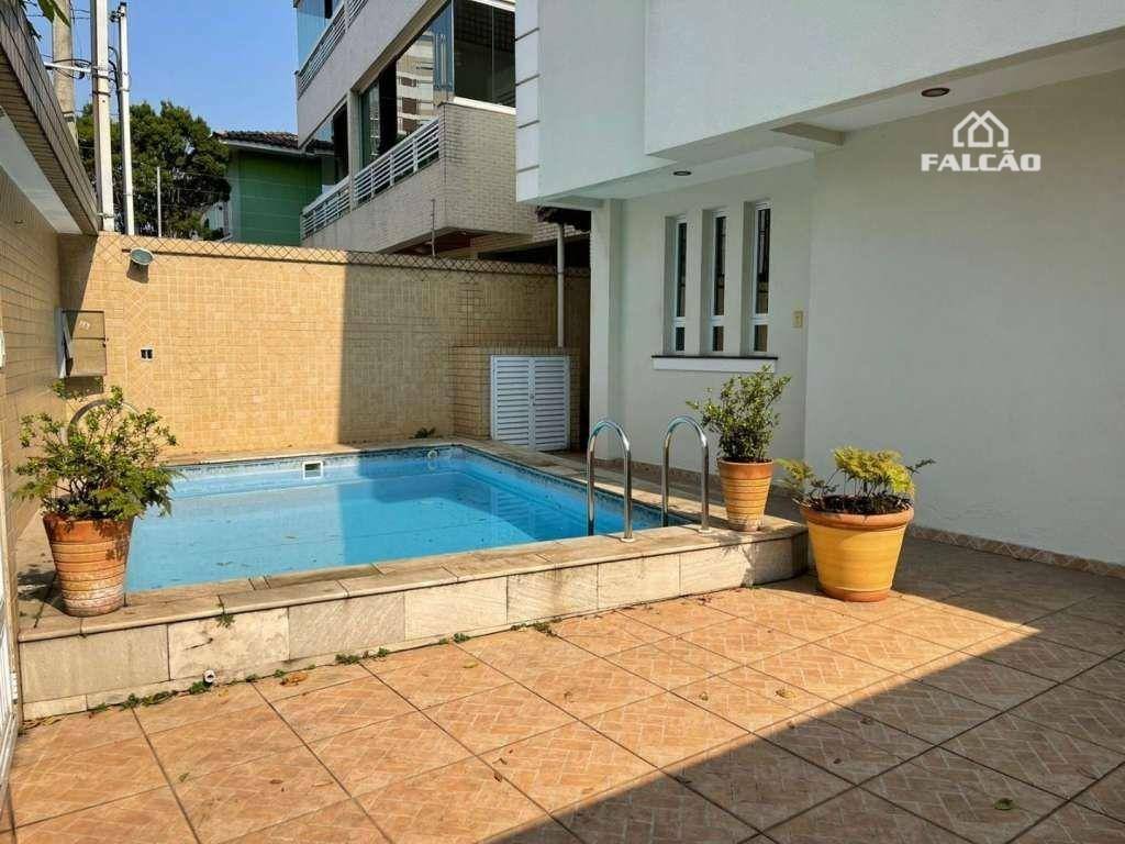 Sobrado à venda com 3 quartos, 100m² - Foto 4