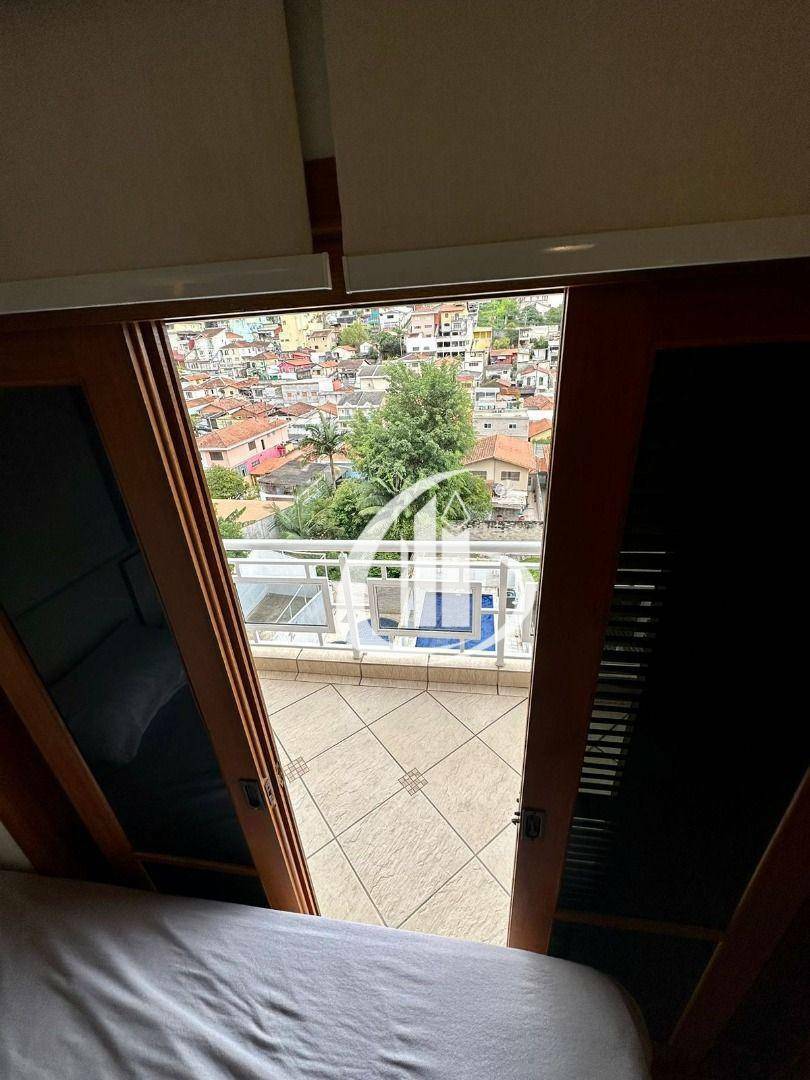 Sobrado à venda com 3 quartos, 298m² - Foto 35