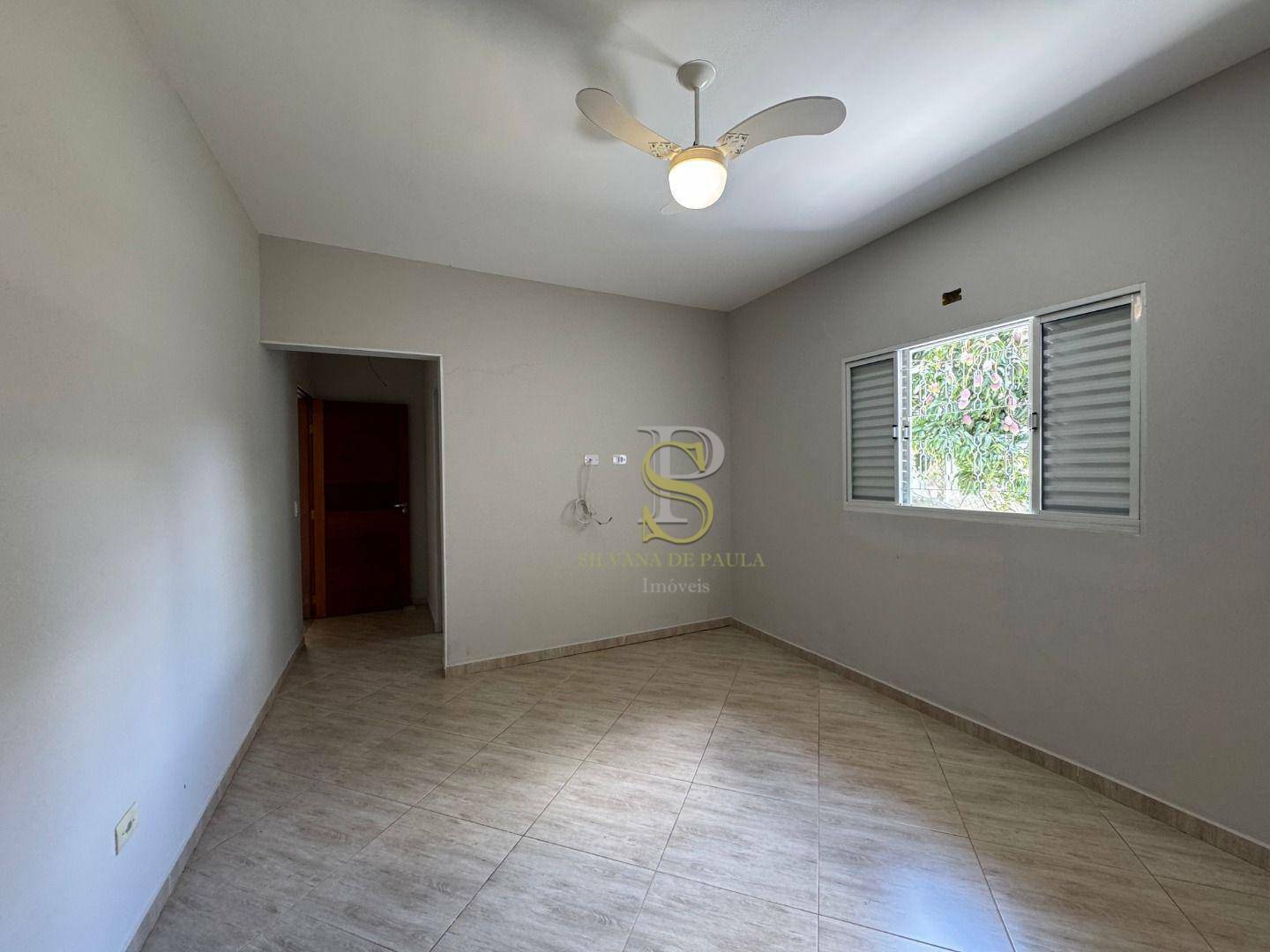 Chácara à venda com 4 quartos, 360m² - Foto 15