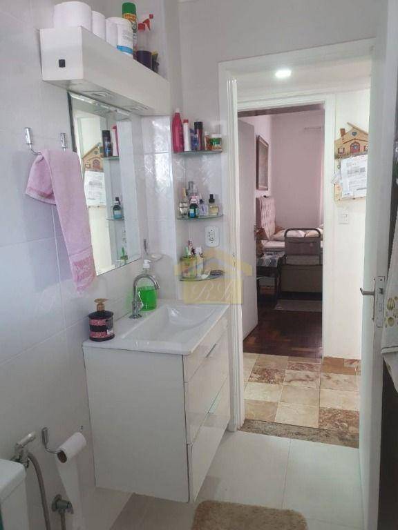 Apartamento à venda com 2 quartos, 70m² - Foto 9