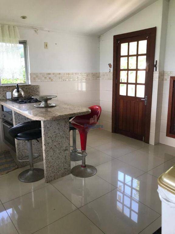 Casa à venda com 3 quartos, 384m² - Foto 8