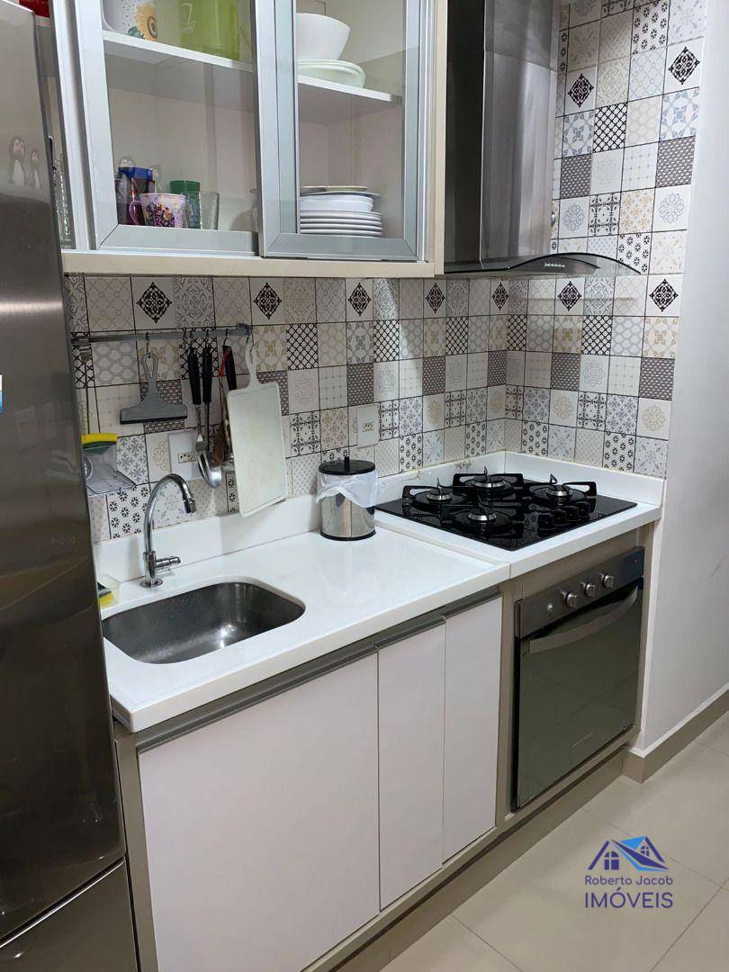 Apartamento à venda com 3 quartos, 81m² - Foto 6