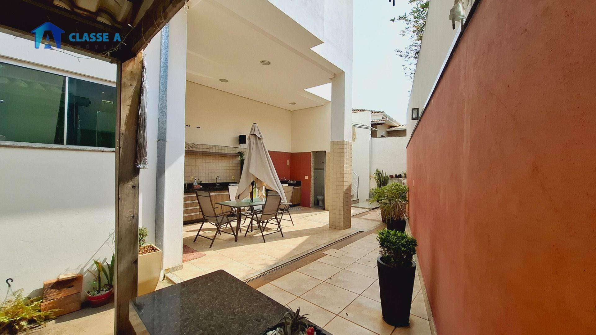 Casa à venda com 4 quartos, 188m² - Foto 39