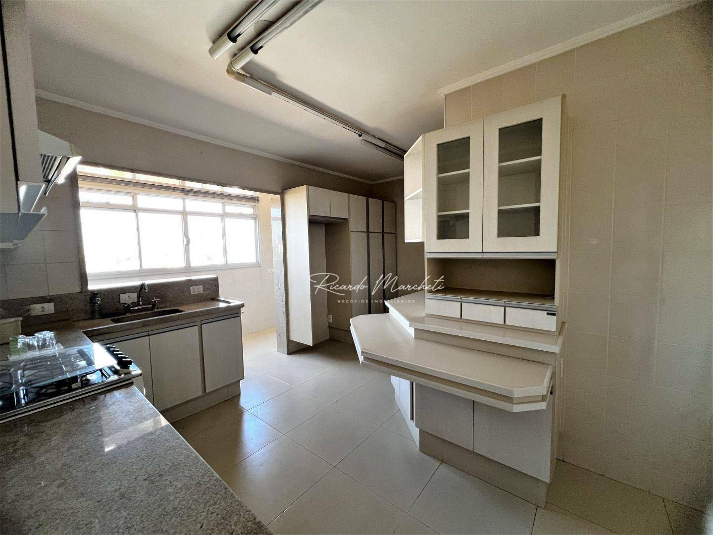 Apartamento à venda com 3 quartos, 126m² - Foto 7