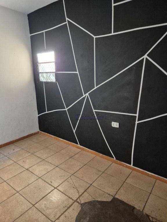 Casa à venda com 6 quartos, 191m² - Foto 15