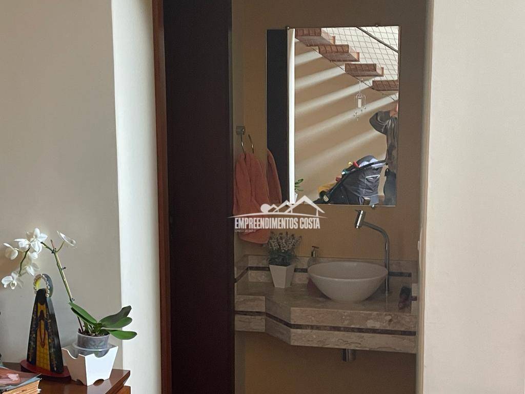 Casa de Condomínio à venda com 4 quartos, 600m² - Foto 10