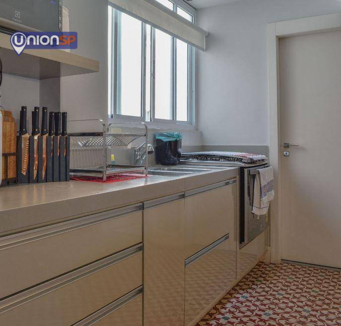 Apartamento à venda com 1 quarto, 94m² - Foto 13