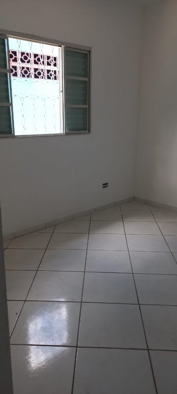 Casa à venda com 2 quartos, 54m² - Foto 8