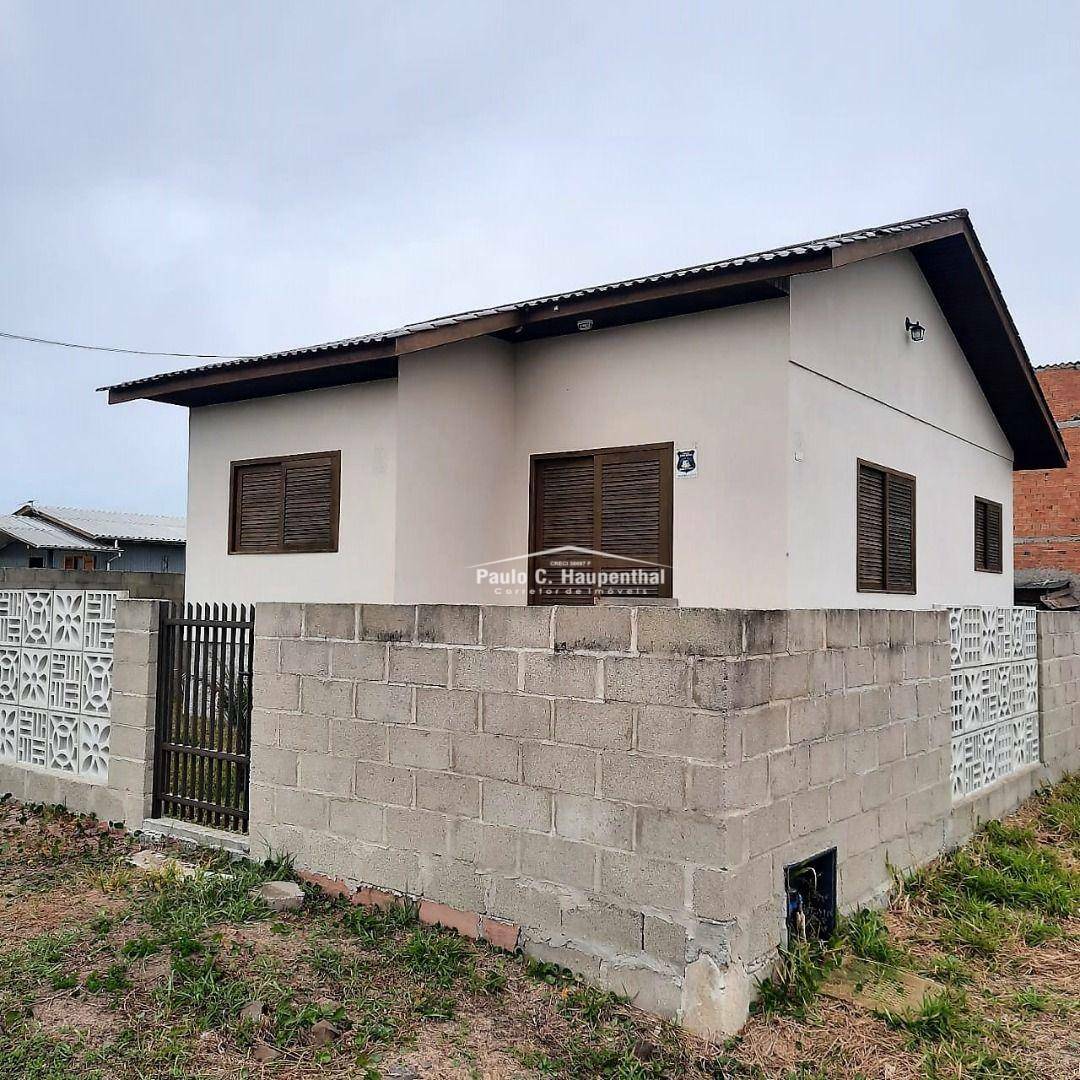 Casa à venda com 3 quartos, 75m² - Foto 1