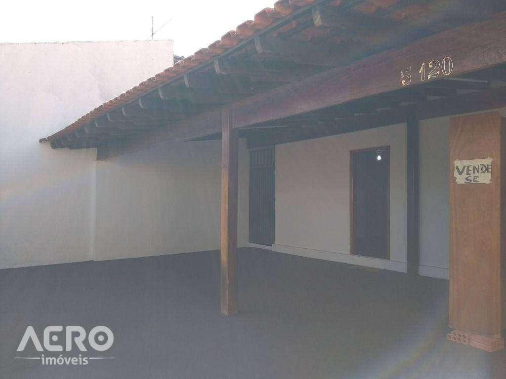 Casa à venda com 2 quartos, 150m² - Foto 4