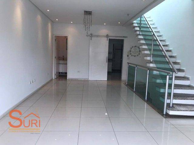 Sobrado à venda com 3 quartos, 180m² - Foto 1