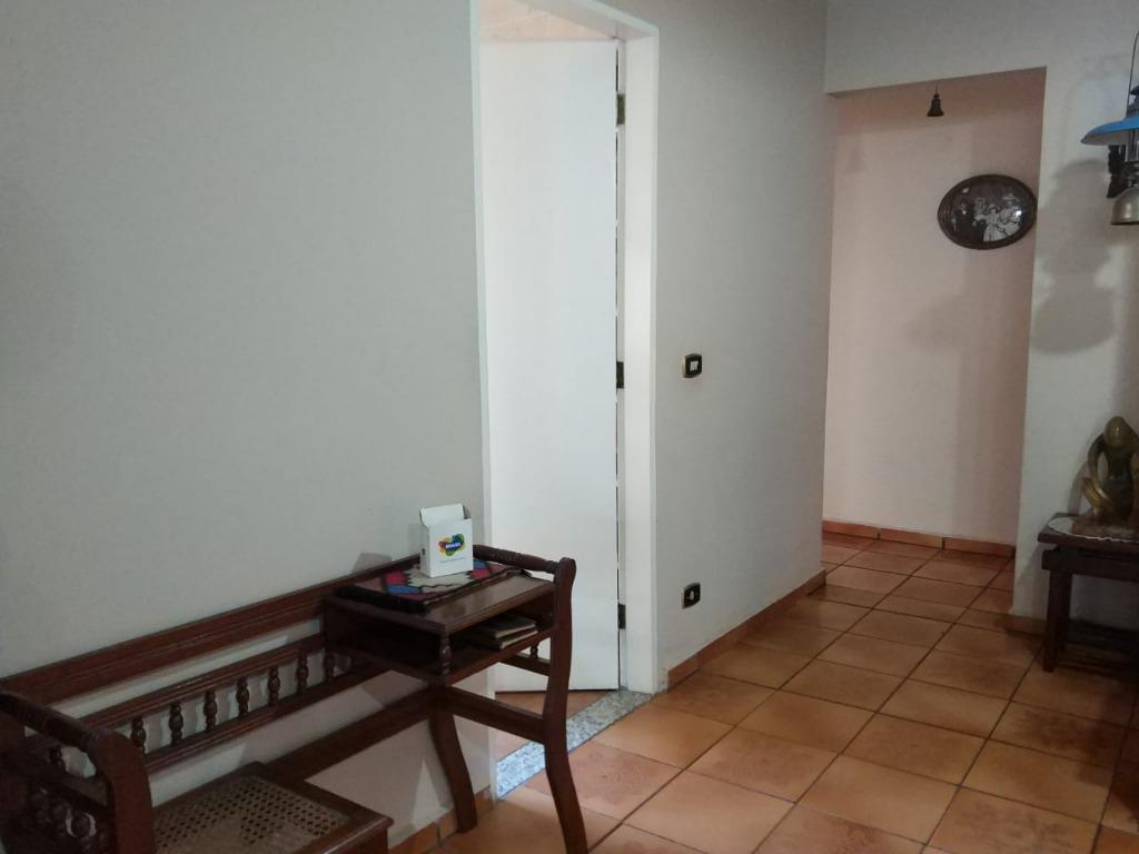 Casa à venda e aluguel com 3 quartos, 300m² - Foto 5