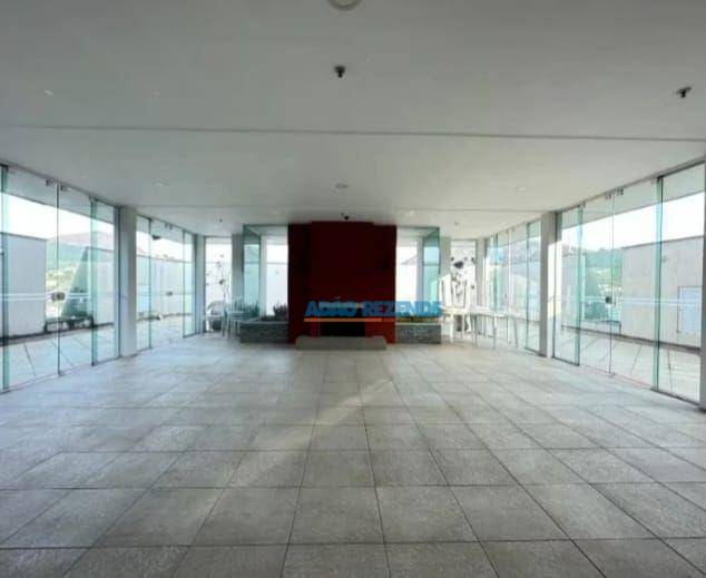 Apartamento à venda com 3 quartos, 142m² - Foto 29