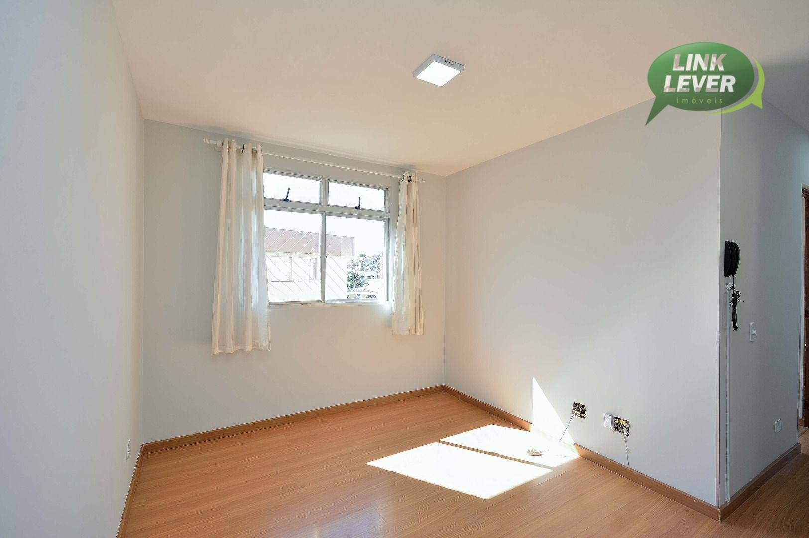 Apartamento à venda com 2 quartos, 51m² - Foto 3