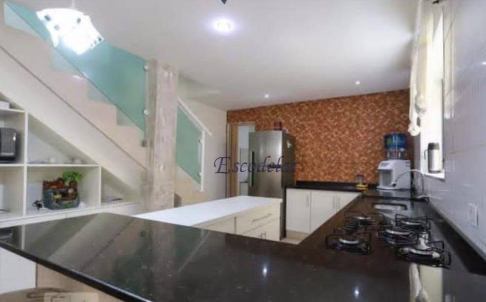 Sobrado à venda com 3 quartos, 75m² - Foto 2