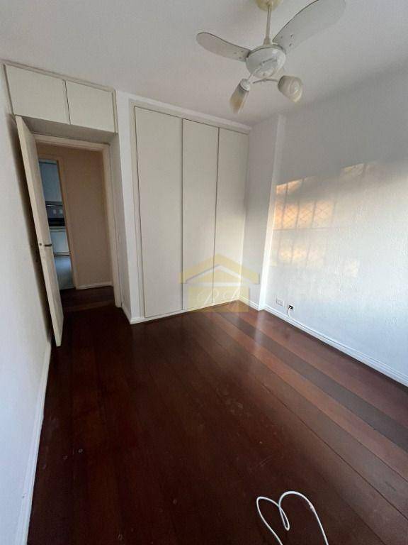 Apartamento à venda com 2 quartos, 70m² - Foto 9