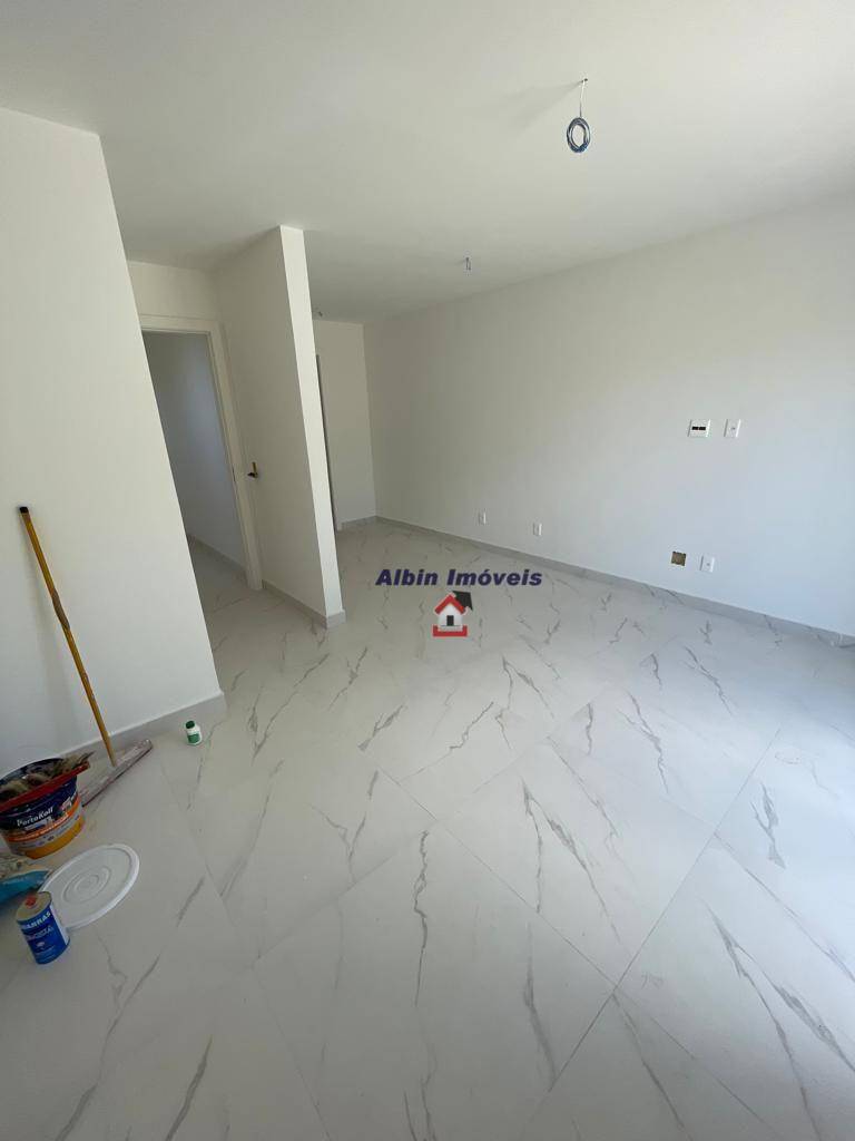 Casa à venda com 4 quartos, 160m² - Foto 18