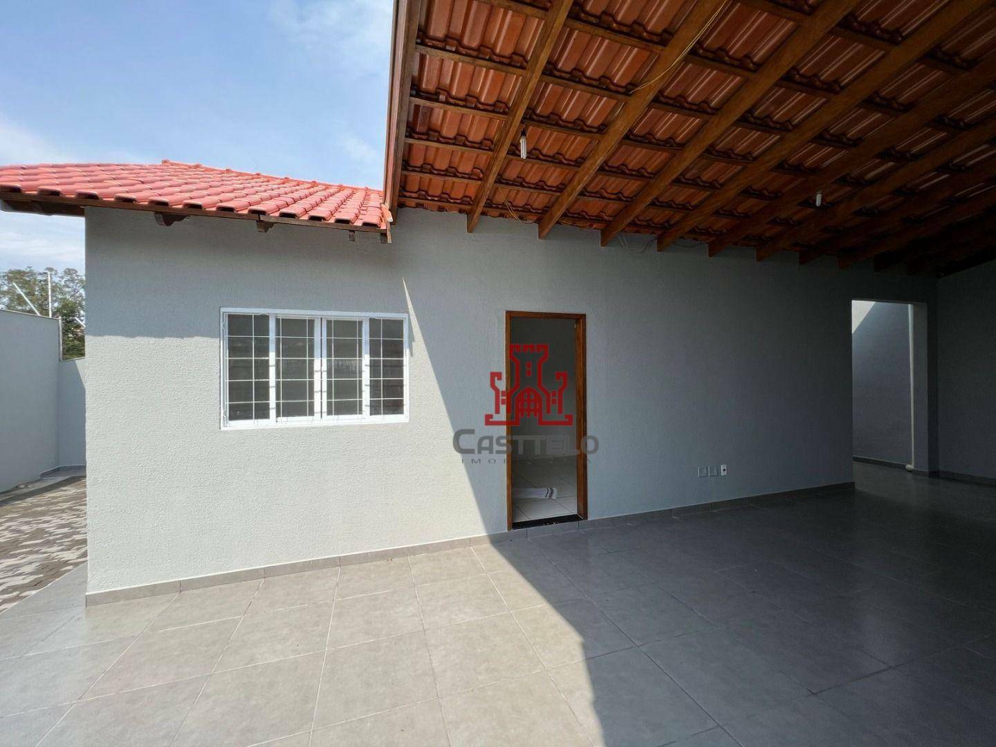 Casa à venda com 2 quartos, 90m² - Foto 5