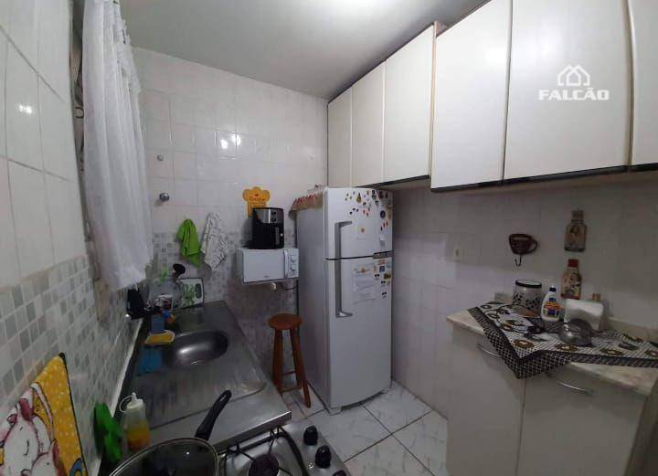 Apartamento à venda com 2 quartos, 70m² - Foto 10