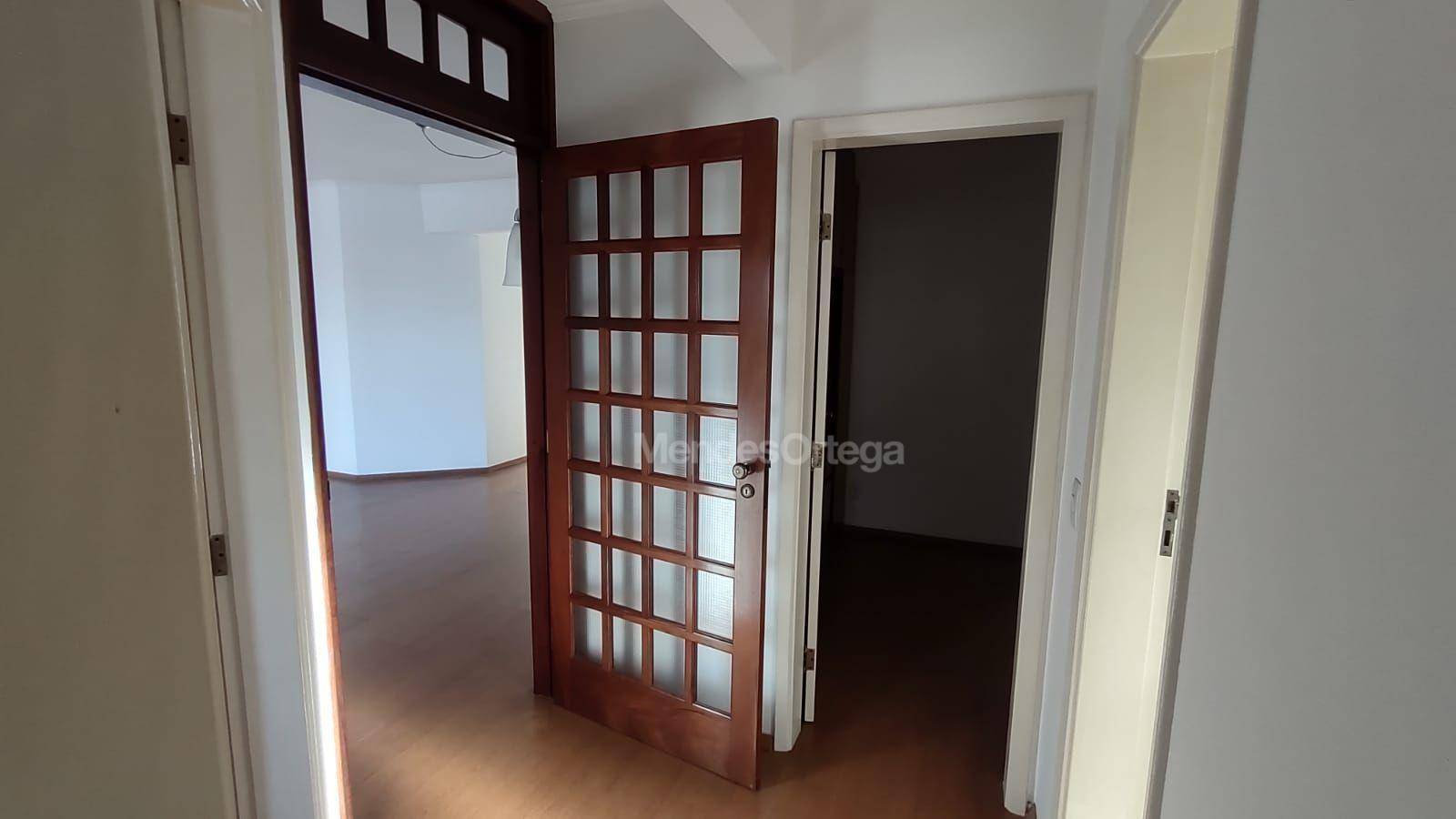 Apartamento para alugar com 3 quartos, 90m² - Foto 9