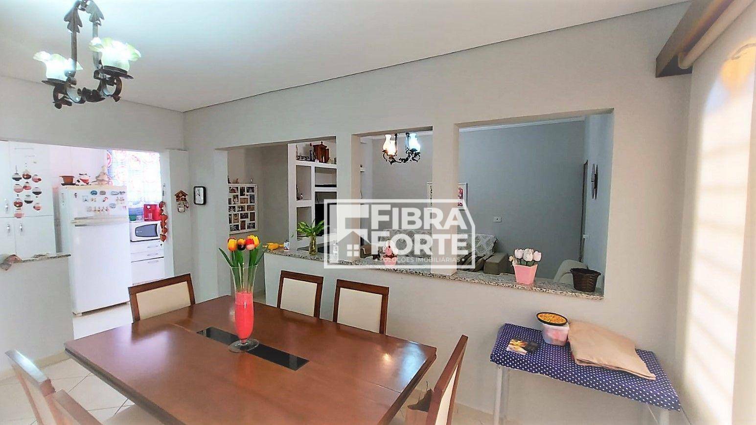 Casa à venda com 3 quartos, 150m² - Foto 7