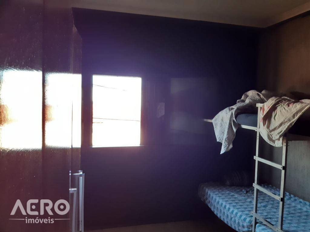 Casa à venda com 3 quartos, 297m² - Foto 8