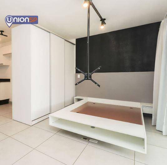 Apartamento à venda com 1 quarto, 36m² - Foto 1