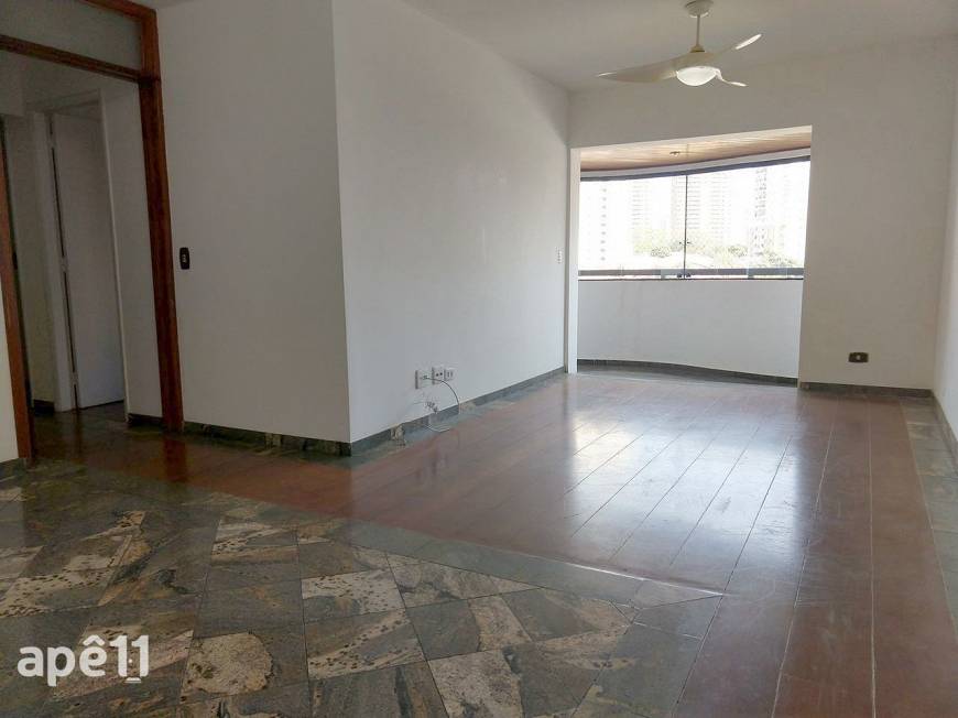 Apartamento à venda com 3 quartos, 75m² - Foto 4