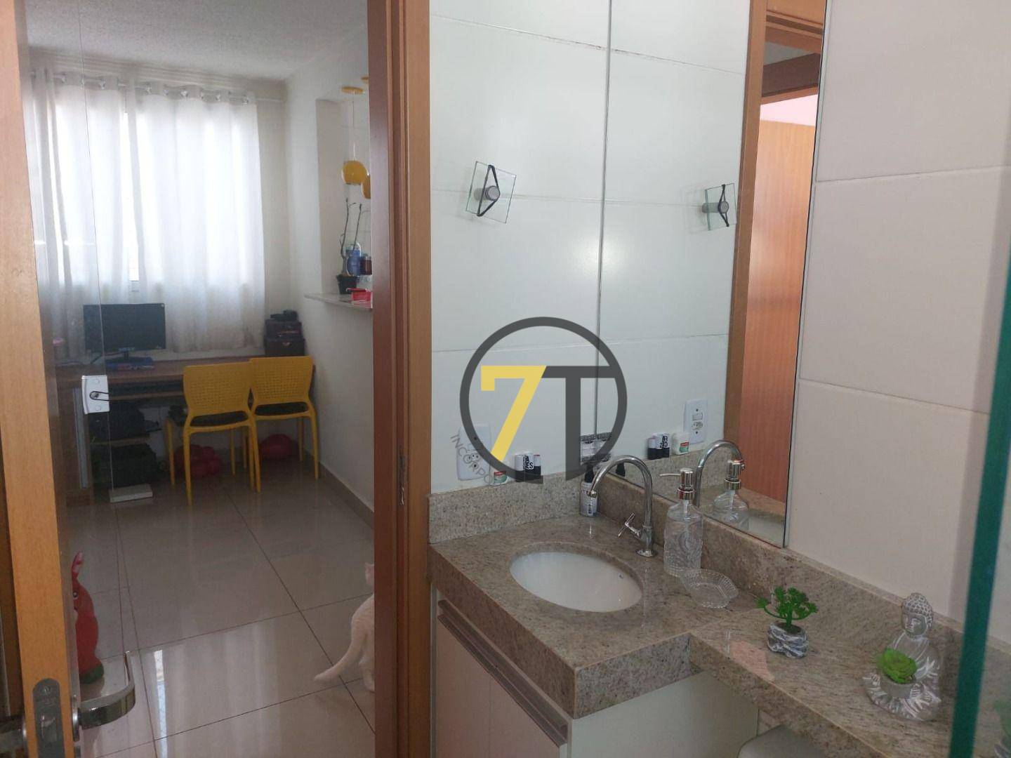 Apartamento à venda com 2 quartos, 40m² - Foto 12