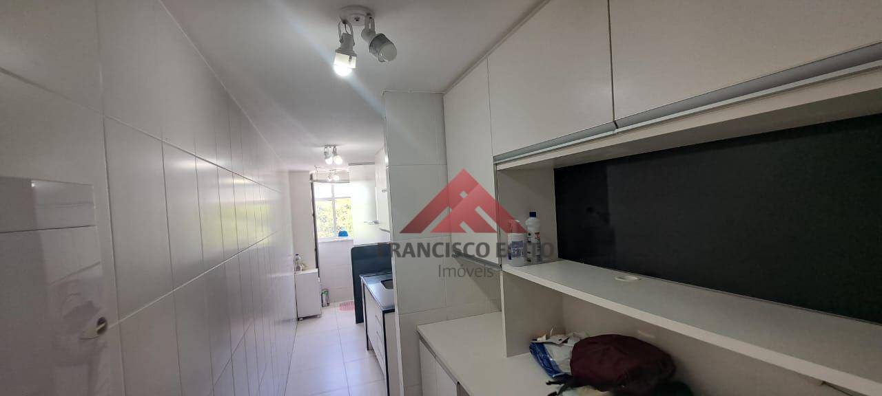 Apartamento para alugar com 3 quartos, 84m² - Foto 18