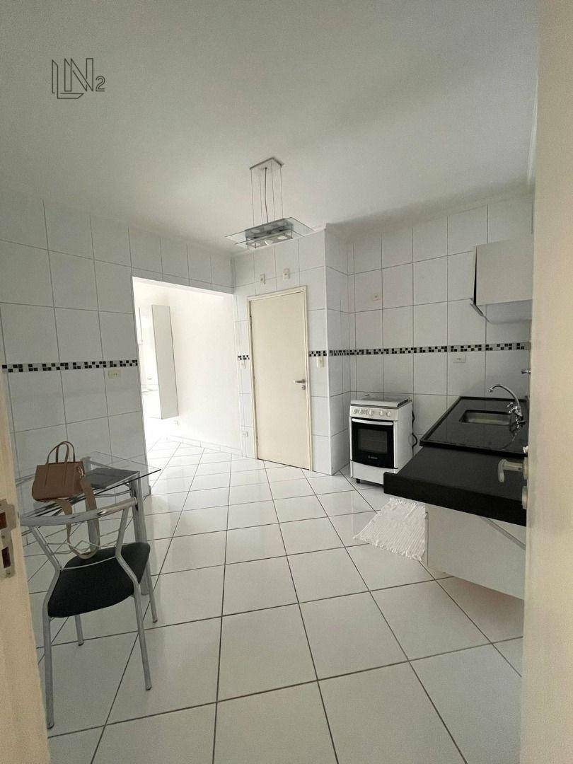 Apartamento à venda com 3 quartos, 131m² - Foto 7