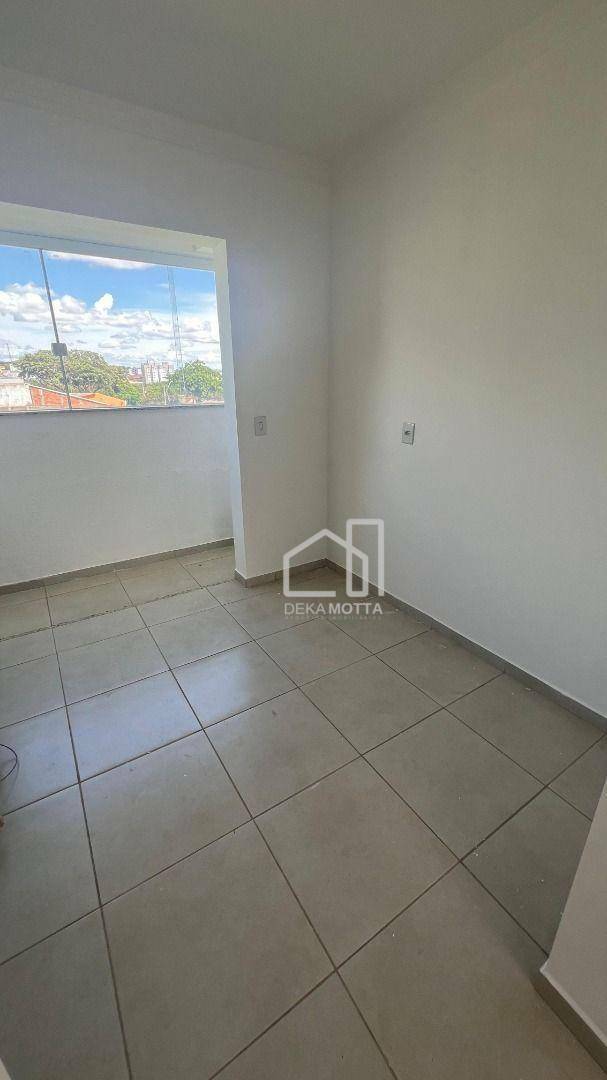 Apartamento à venda com 2 quartos, 55m² - Foto 12