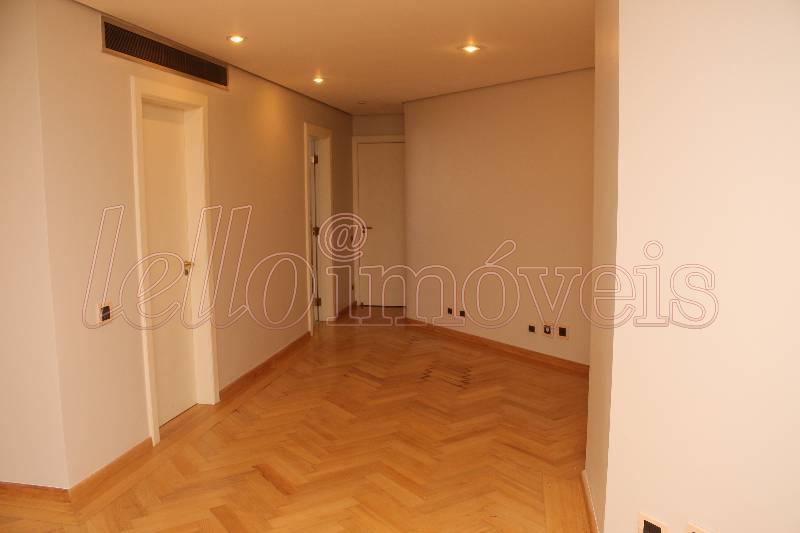 Apartamento para alugar com 4 quartos, 504m² - Foto 25