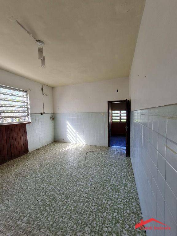 Casa à venda com 3 quartos, 250m² - Foto 7