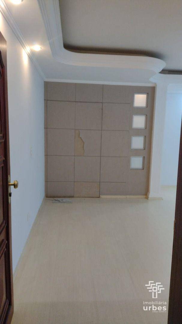 Apartamento à venda com 3 quartos, 156m² - Foto 4