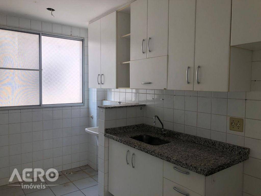 Apartamento à venda com 3 quartos, 94m² - Foto 5