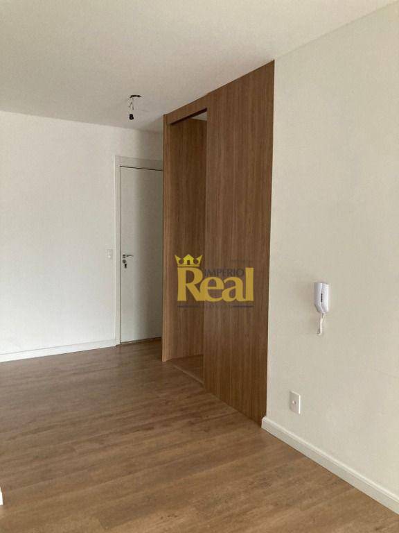 Apartamento à venda com 3 quartos, 141m² - Foto 4