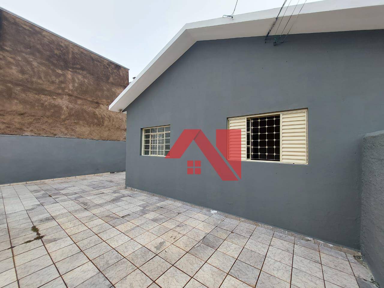 Casa à venda com 2 quartos, 70m² - Foto 10