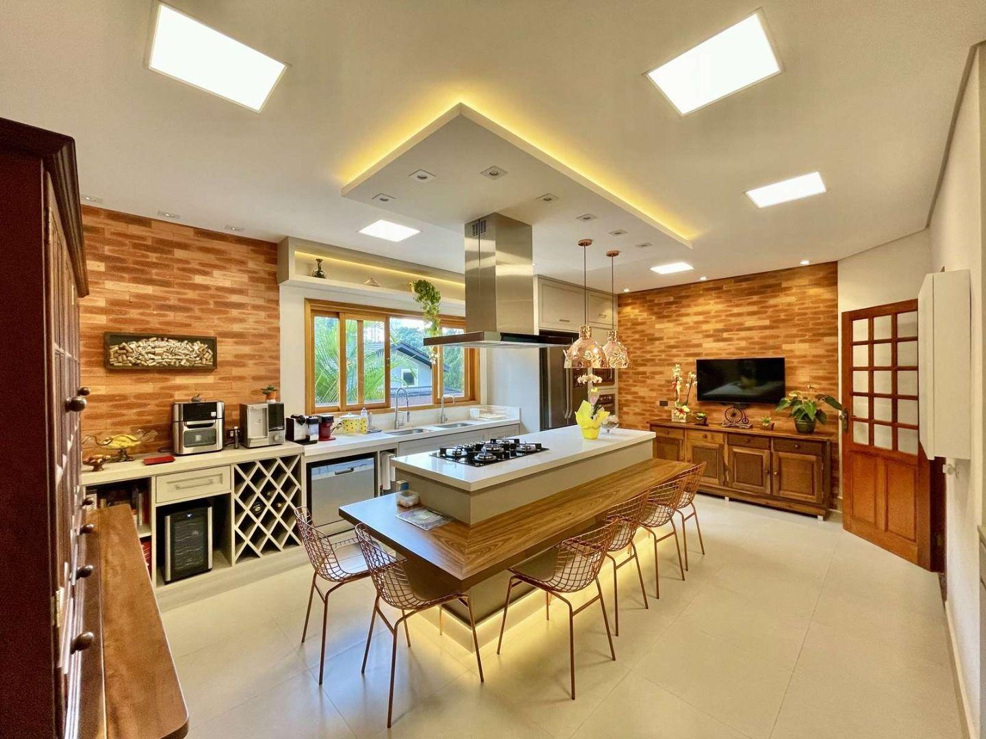 Casa para alugar com 3 quartos, 321m² - Foto 28