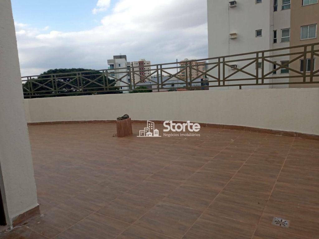 Apartamento à venda com 2 quartos, 80m² - Foto 14